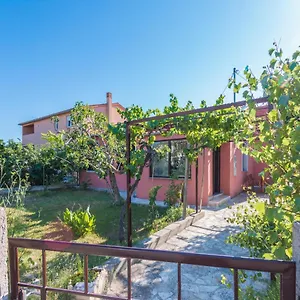 Elio , Pola Croazia